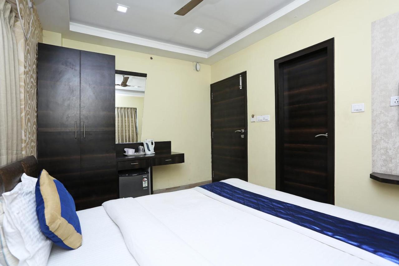 כלכותה Oyo 7790 Hotel Royal Height מראה חיצוני תמונה