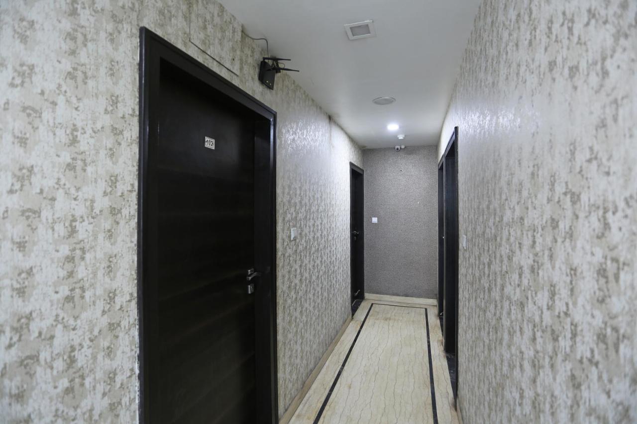 כלכותה Oyo 7790 Hotel Royal Height מראה חיצוני תמונה